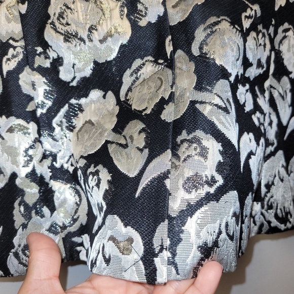 Juicy Couture Jacquard Floral Metallic Blazer Size 8 - Picture 13 of 15